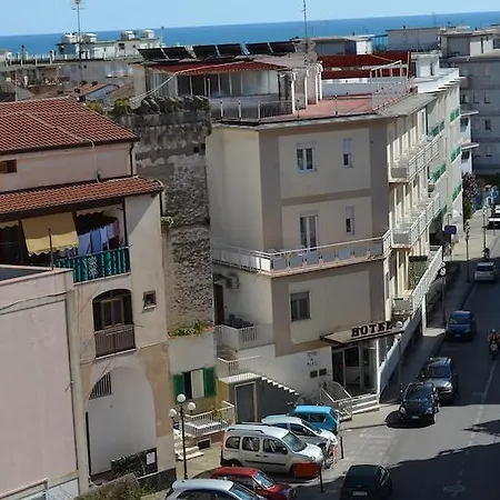 卡瑟麦奥里公寓 公寓 马奥莱